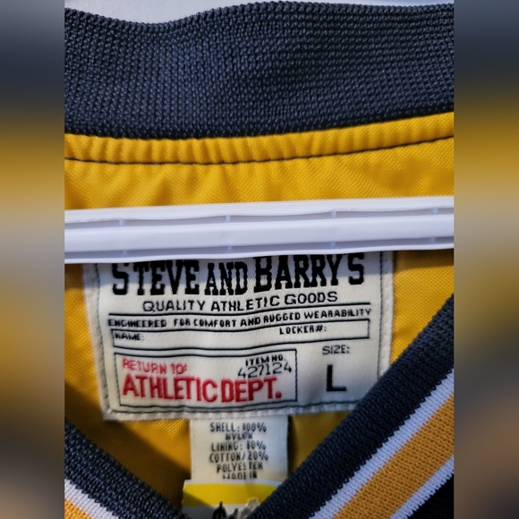 Steve and Barry's Canisius University Bomber Jack - Picture 2 of 6